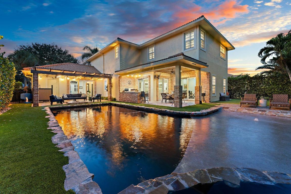 136 Via Catalunha Jupiter, FL 33458