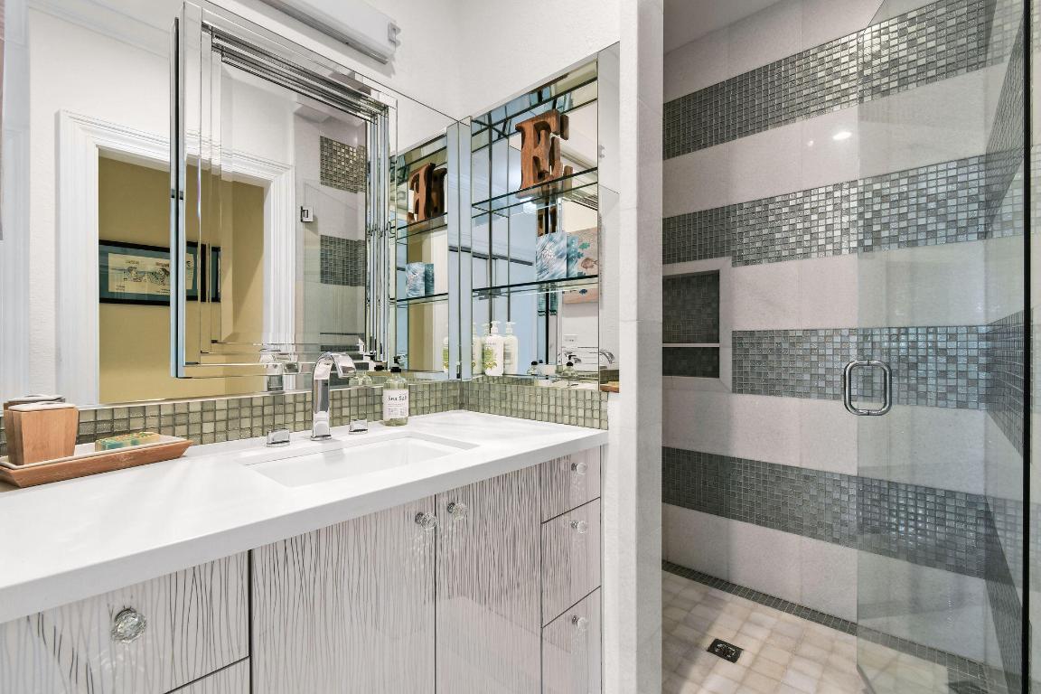 136 Via Catalunha Jupiter, FL 33458