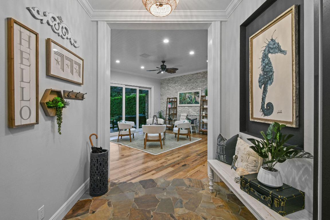 136 Via Catalunha Jupiter, FL 33458