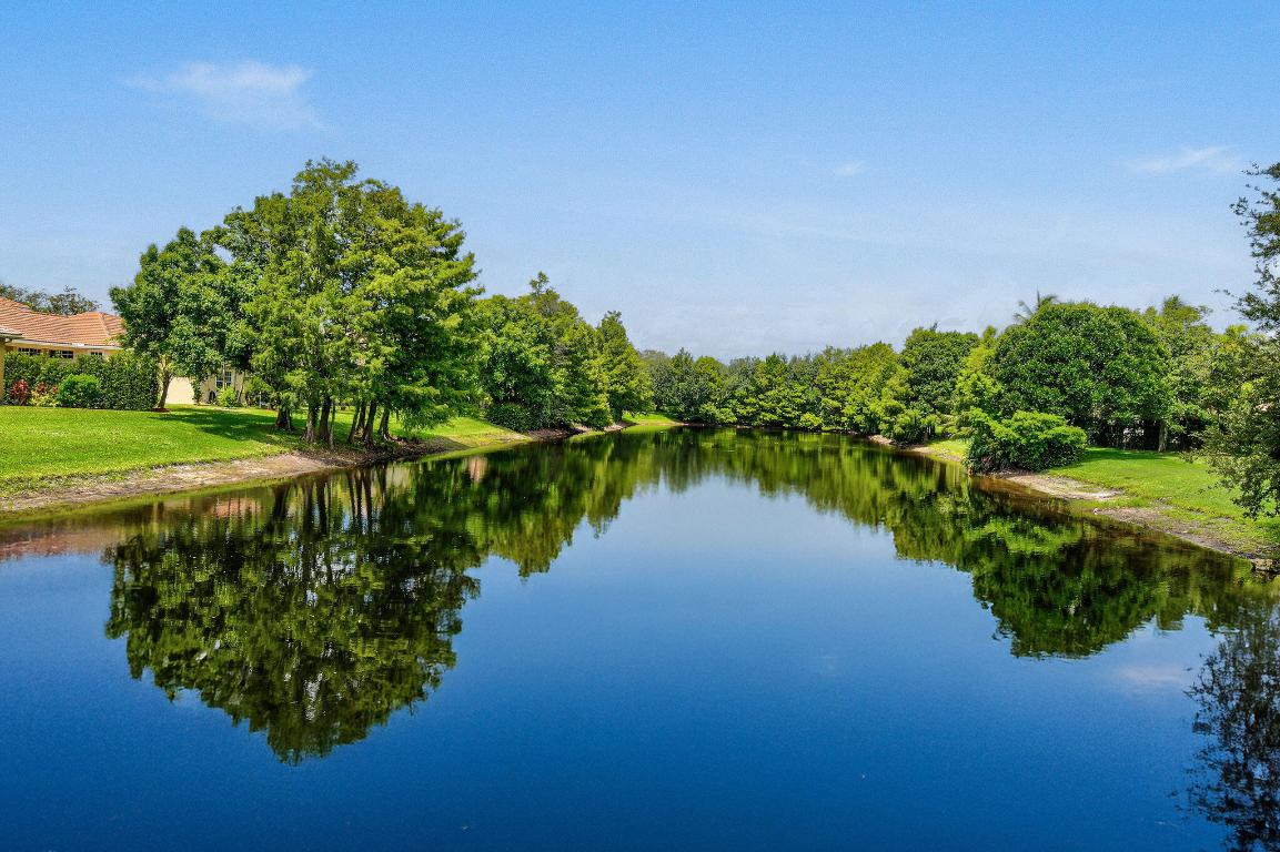 136 Via Catalunha Jupiter, FL 33458