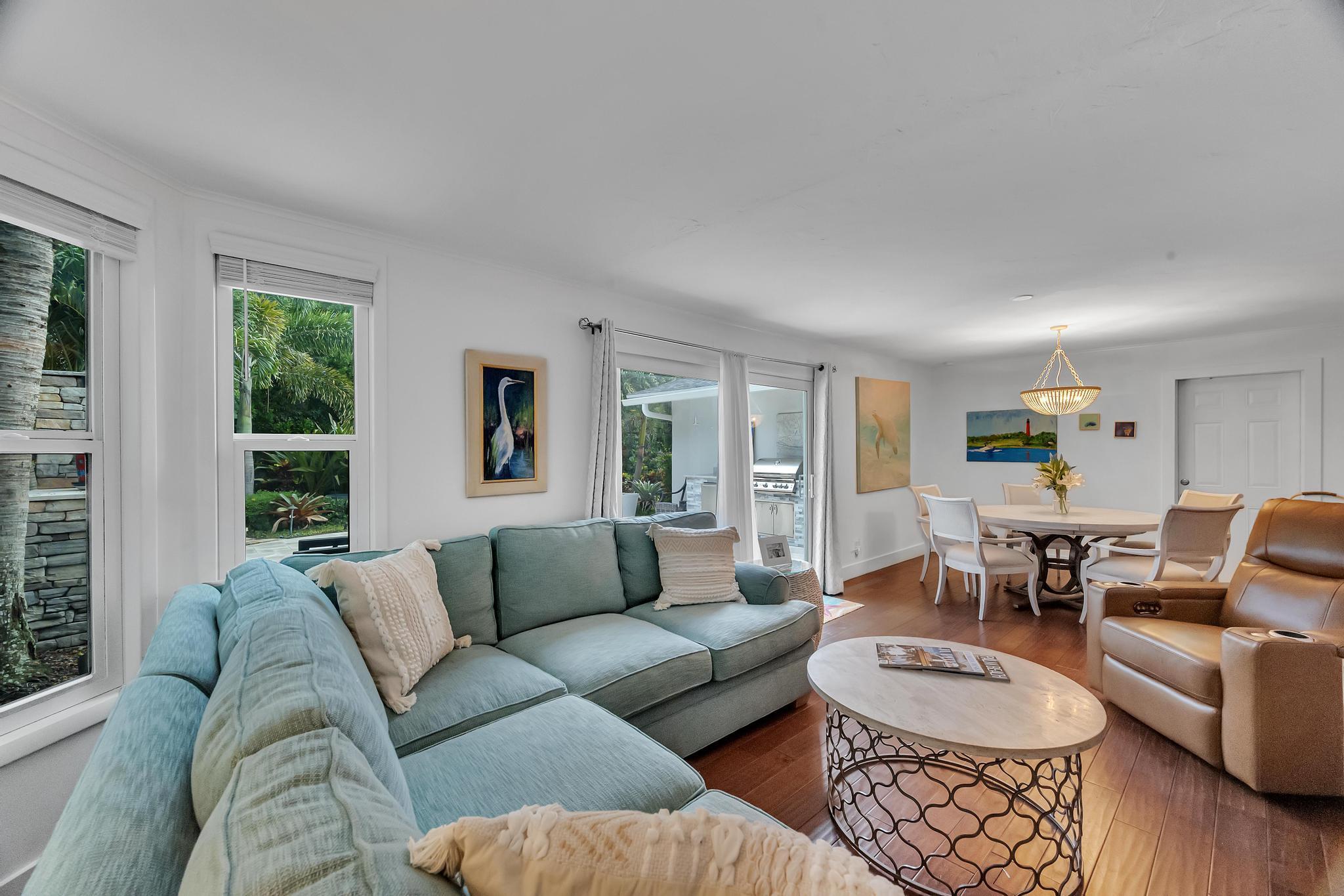 924 Pompano Dr Jupiter, FL 33458