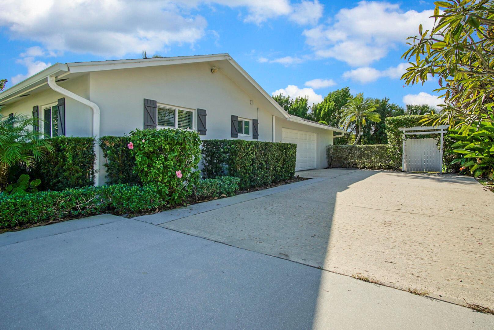 924 Pompano Dr Jupiter, FL 33458