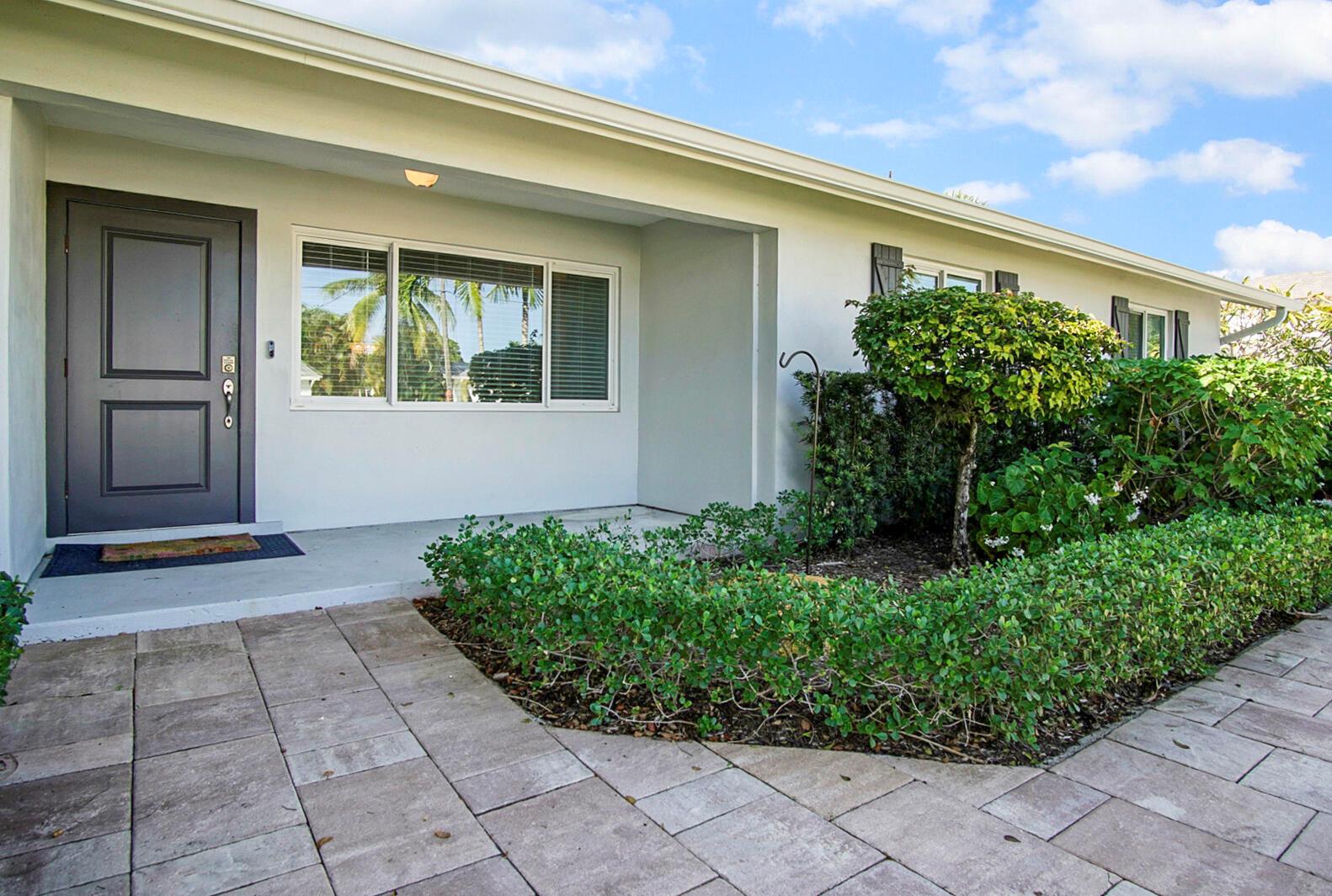 924 Pompano Dr Jupiter, FL 33458