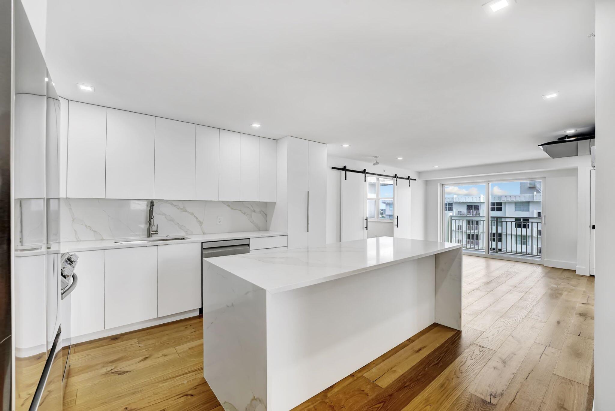 4511 S Ocean Blvd #1008