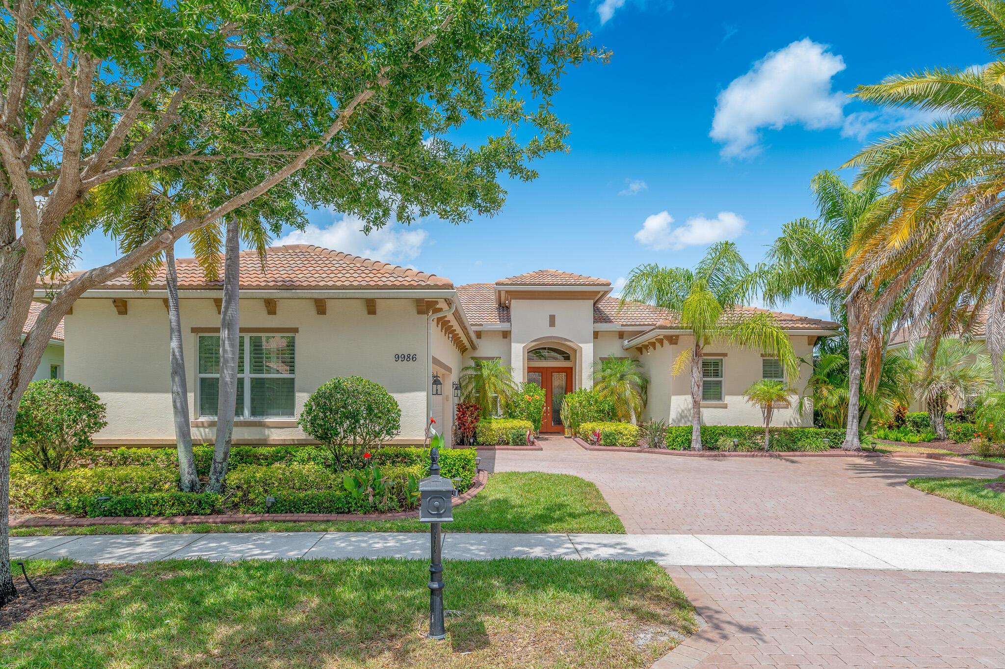 9986 SW Nuova Way Port St Lucie, FL 34986