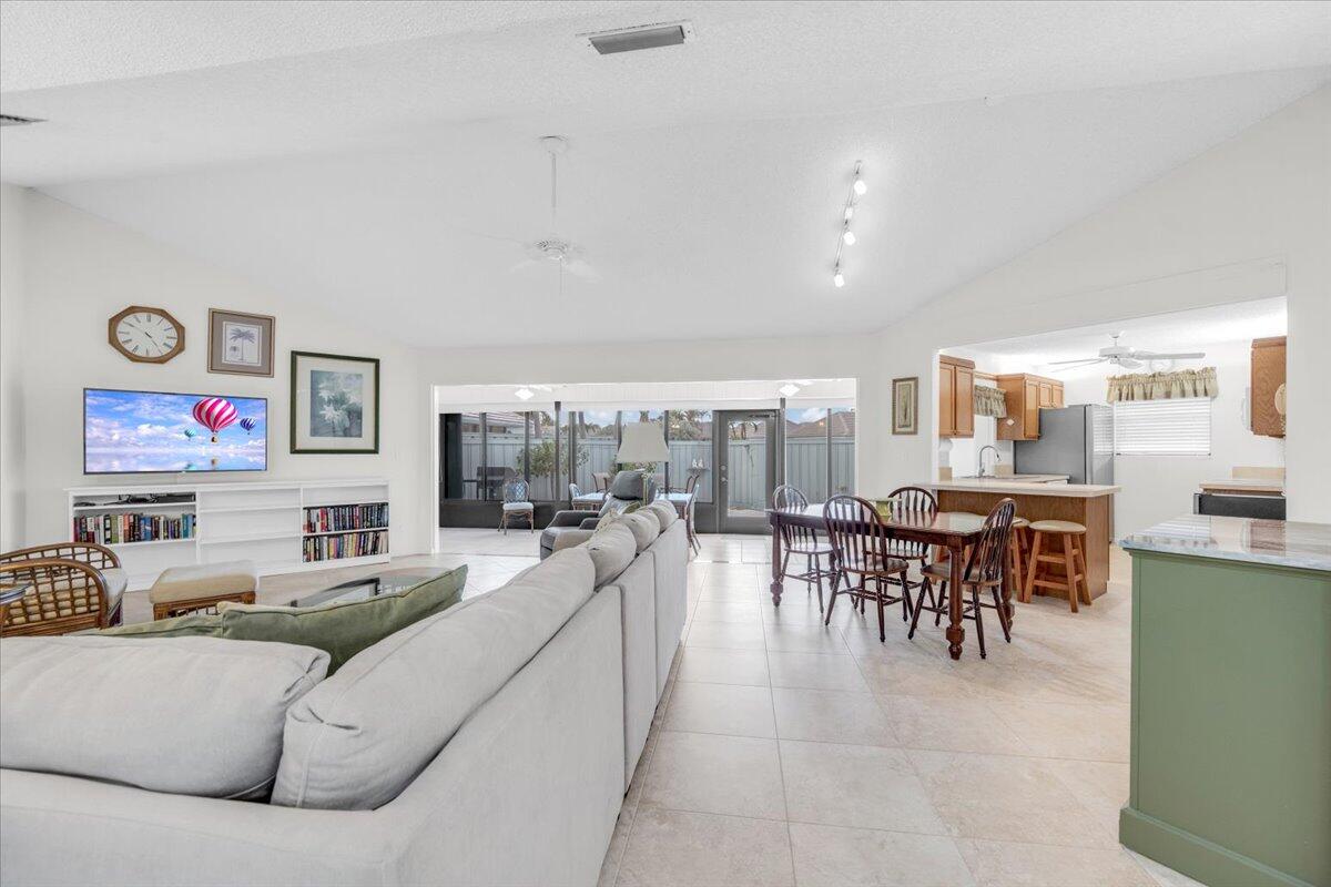 1127 E Seminole Ave #29d Jupiter, FL 33477