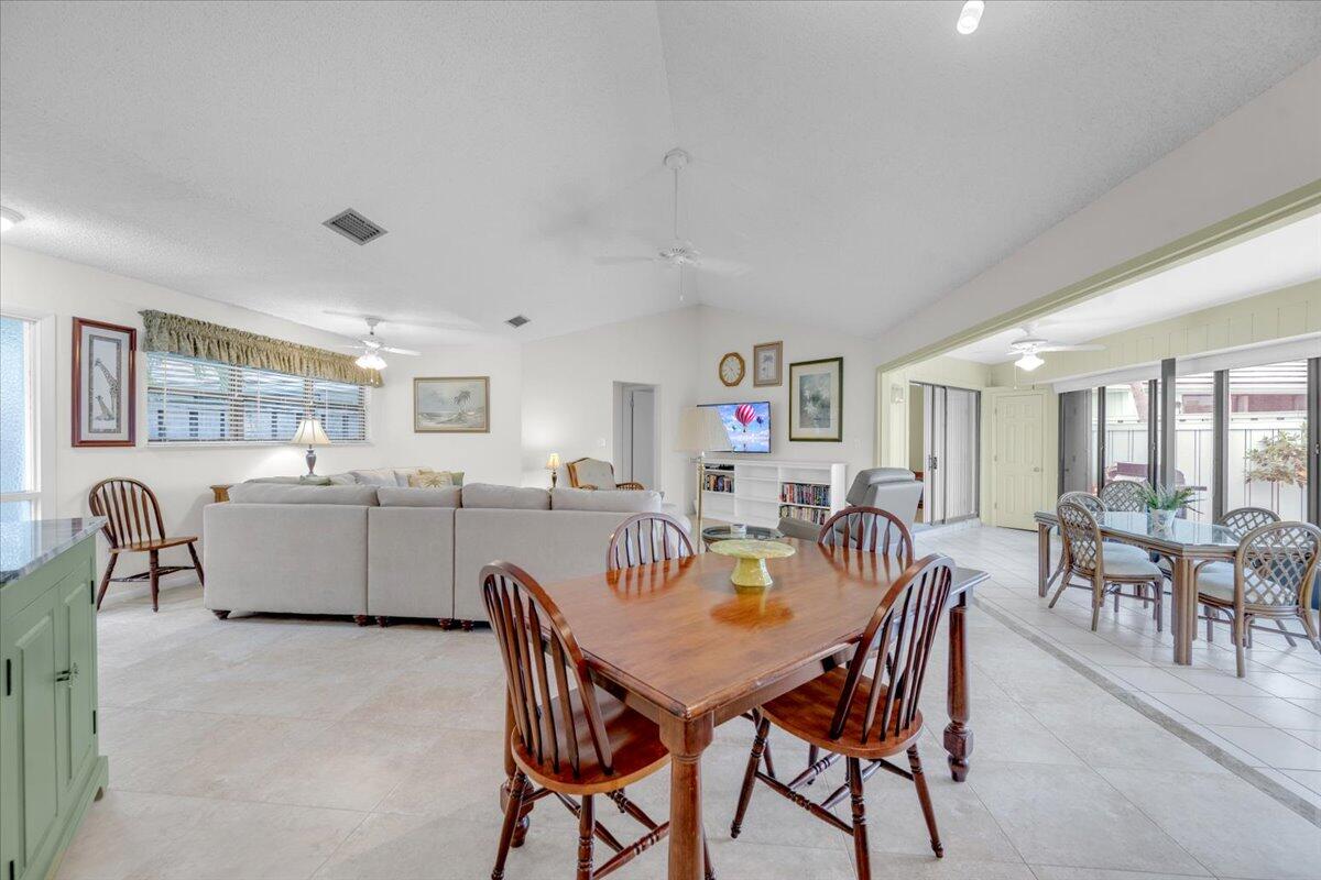 1127 E Seminole Ave #29d Jupiter, FL 33477