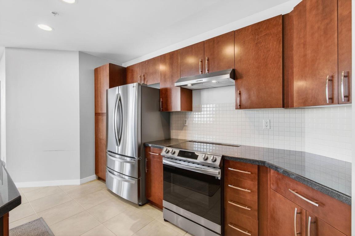 300 S Australian Ave #520 West Palm Beach, FL 33401