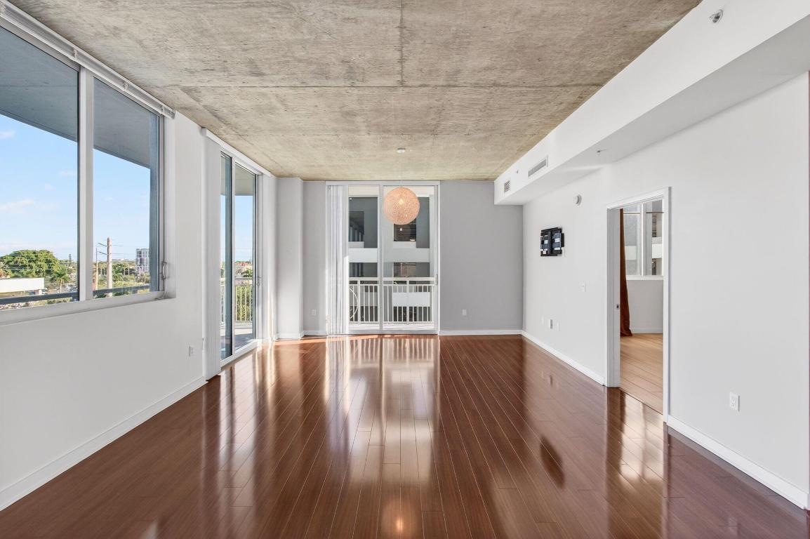 300 S Australian Ave #520 West Palm Beach, FL 33401