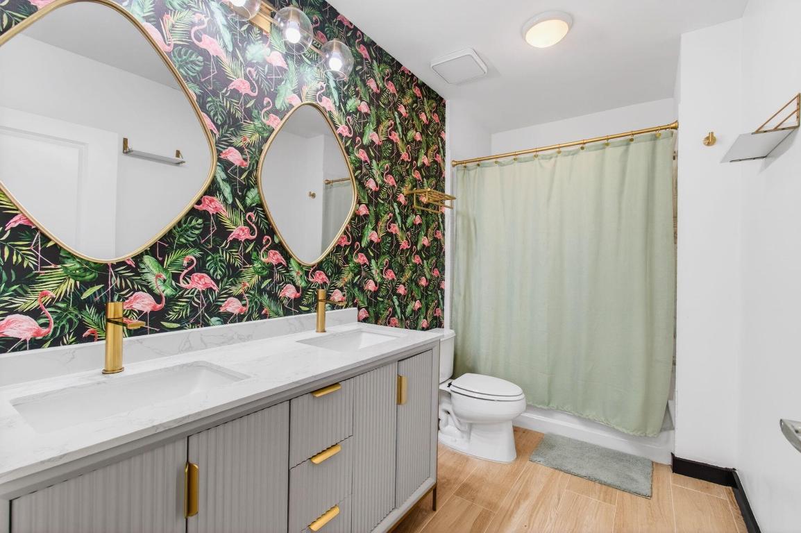 300 S Australian Ave #520 West Palm Beach, FL 33401