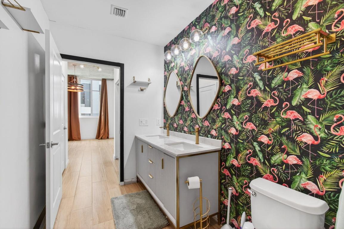 300 S Australian Ave #520 West Palm Beach, FL 33401