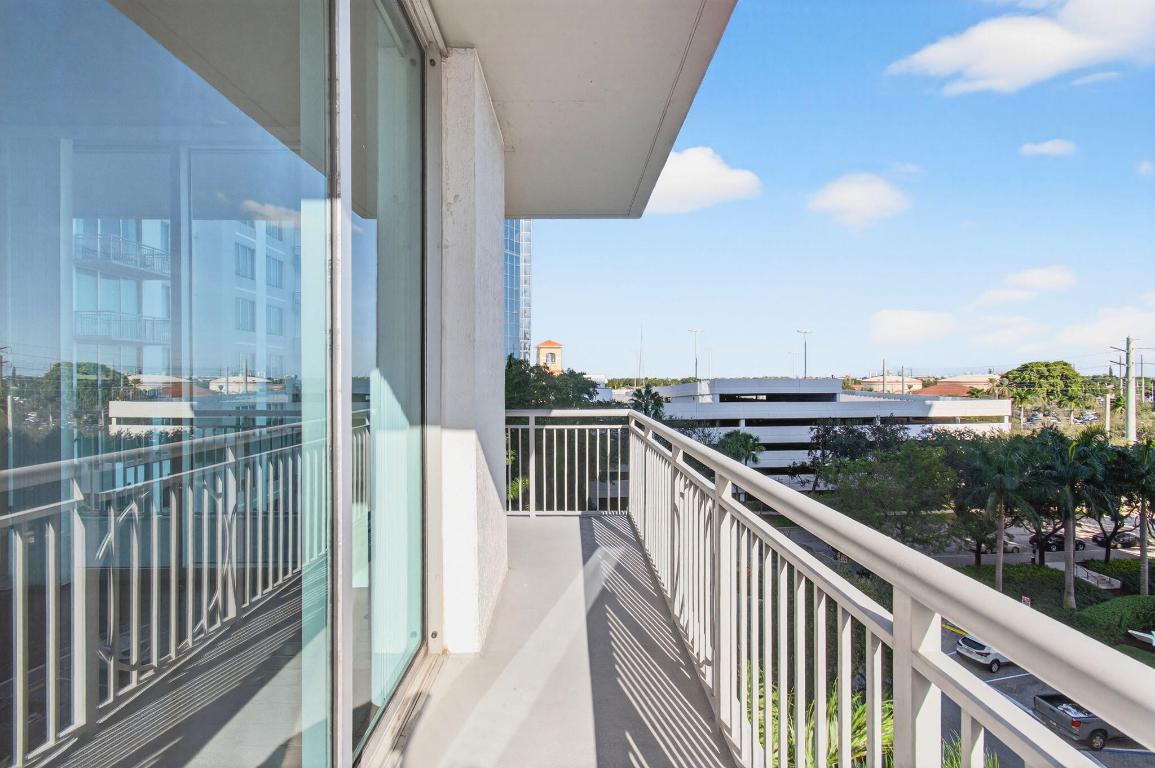 300 S Australian Ave #520 West Palm Beach, FL 33401