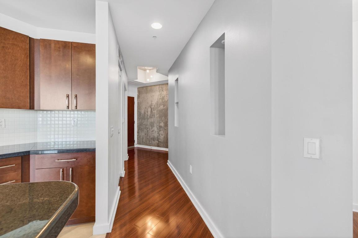 300 S Australian Ave #520 West Palm Beach, FL 33401