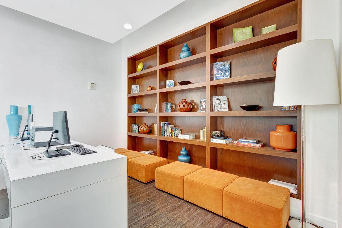 300 S Australian Ave #520 West Palm Beach, FL 33401