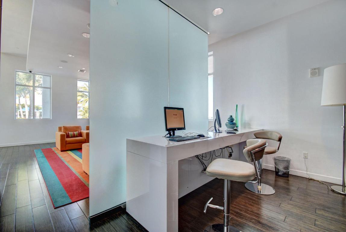 300 S Australian Ave #520 West Palm Beach, FL 33401