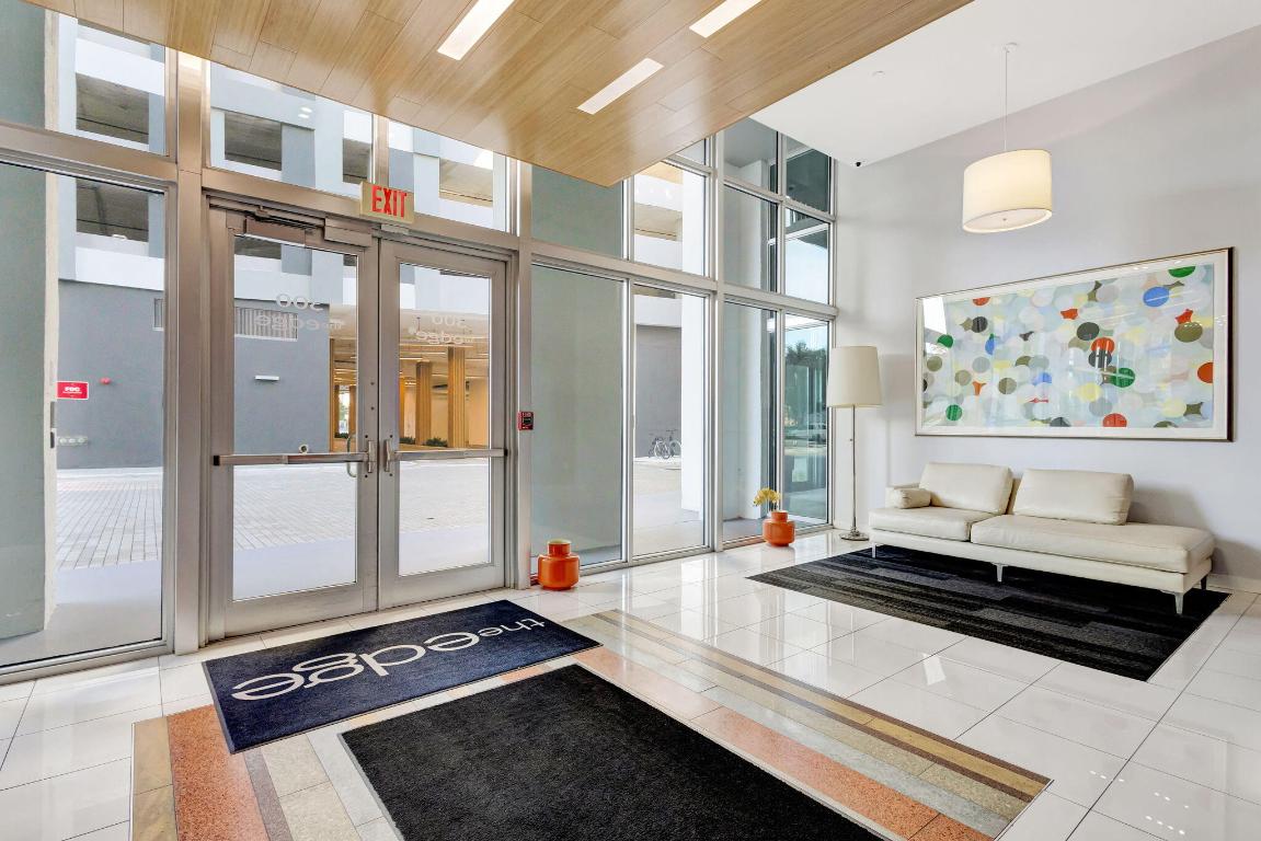 300 S Australian Ave #520 West Palm Beach, FL 33401