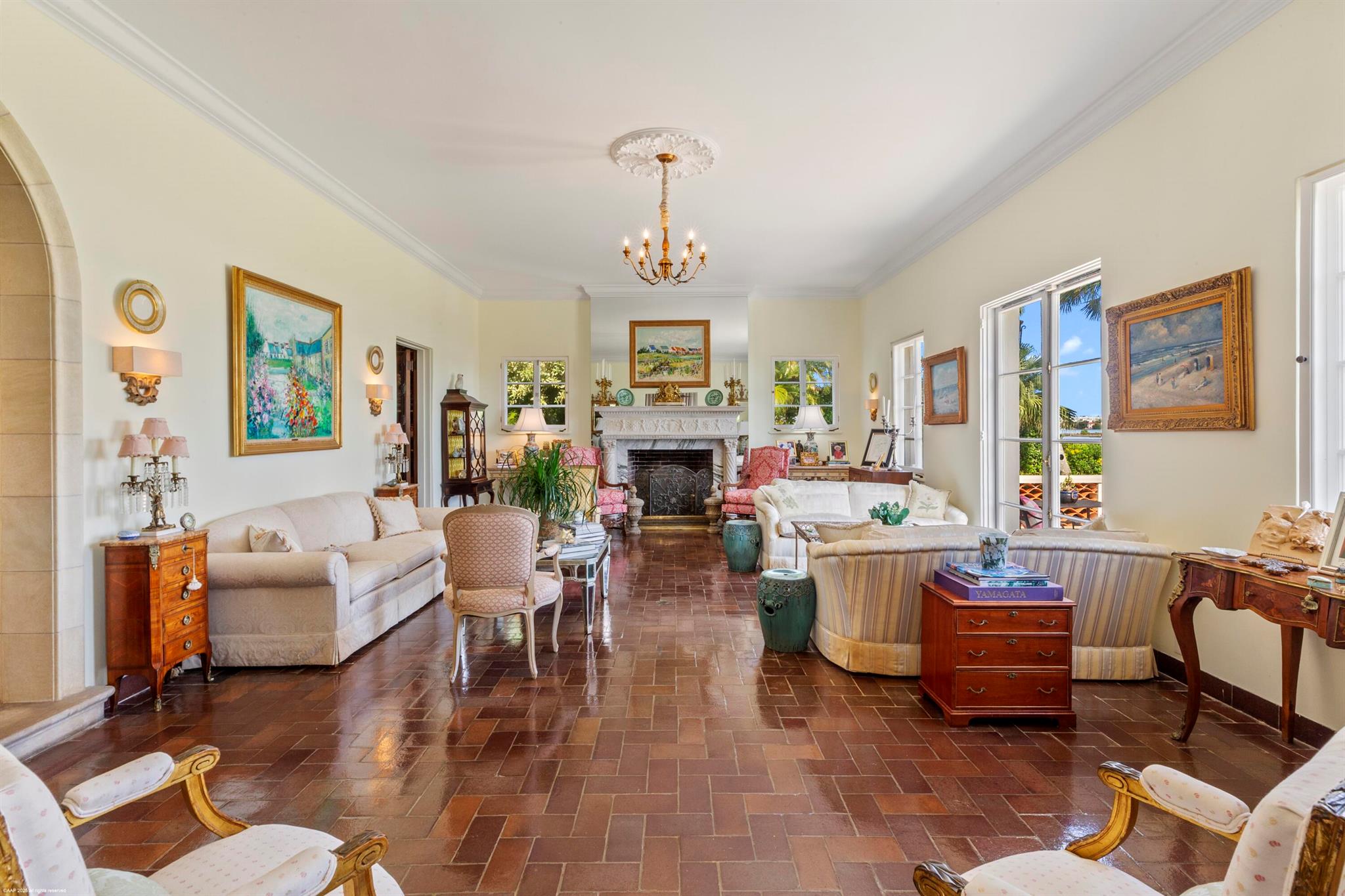 245 Valencia Rd West Palm Beach, FL 33401