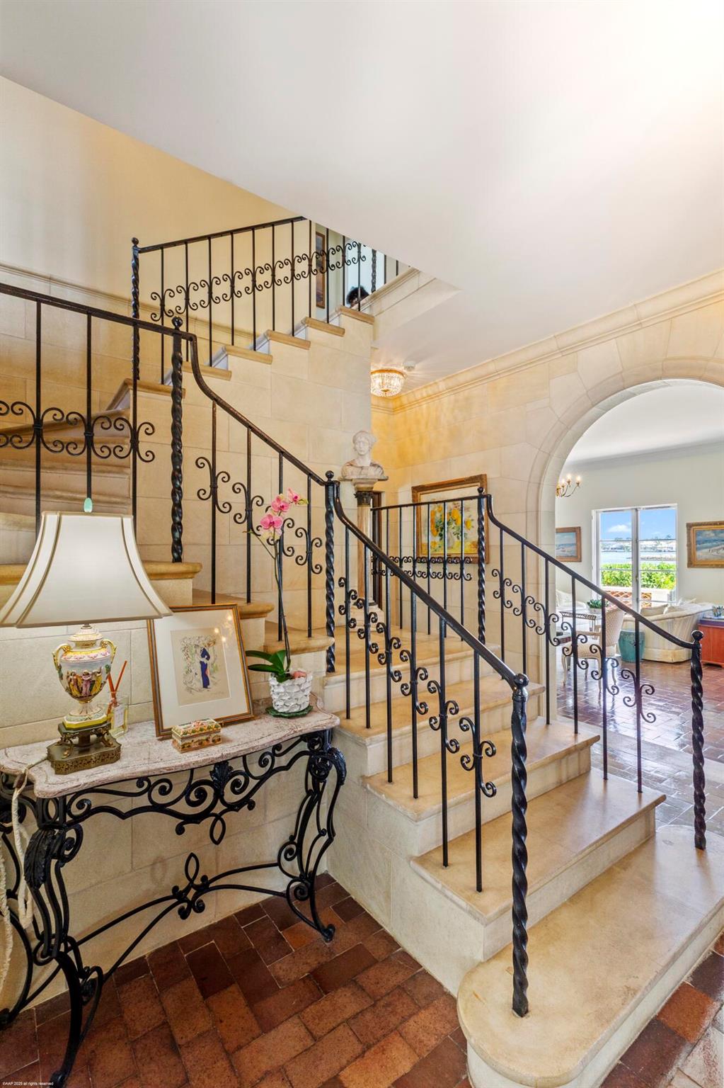 245 Valencia Rd West Palm Beach, FL 33401