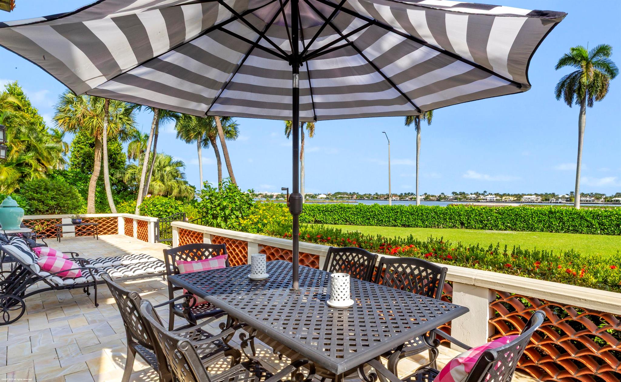 245 Valencia Rd West Palm Beach, FL 33401