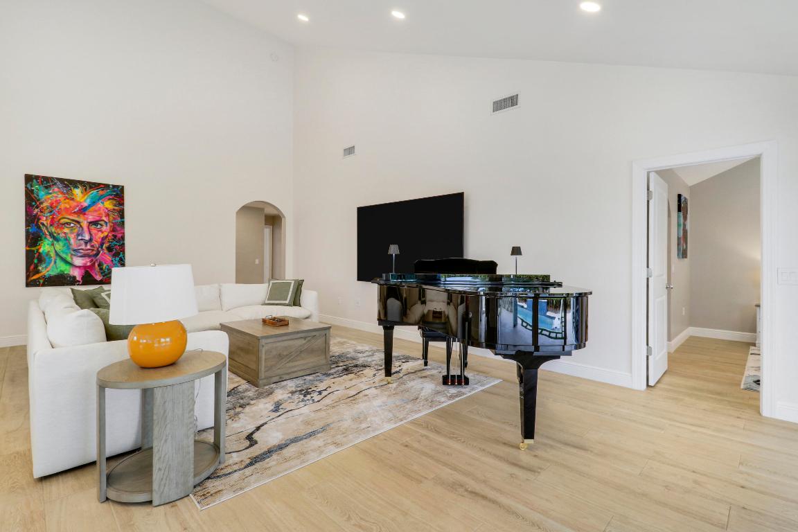 105 Ocean Pines Jupiter, FL 33477