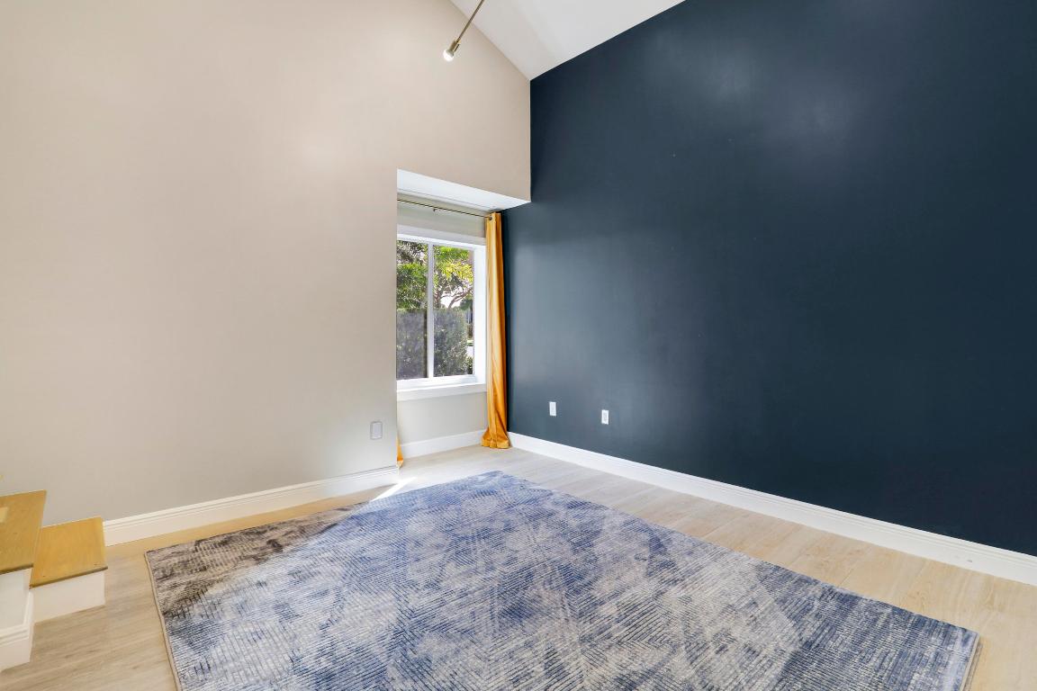 105 Ocean Pines Jupiter, FL 33477