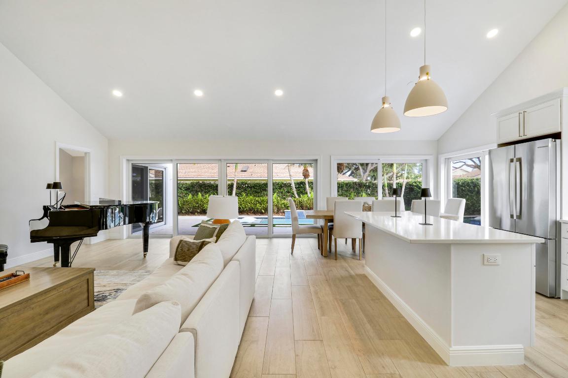 105 Ocean Pines Jupiter, FL 33477