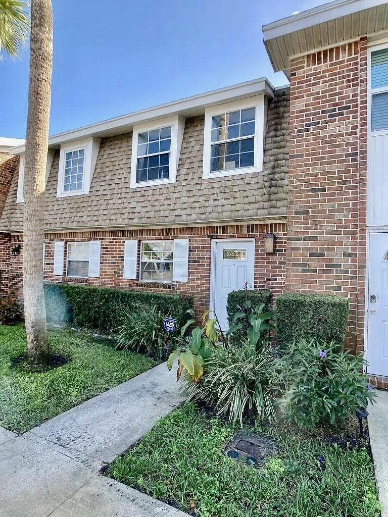 413 N Cypress #4 Tequesta, FL 33469