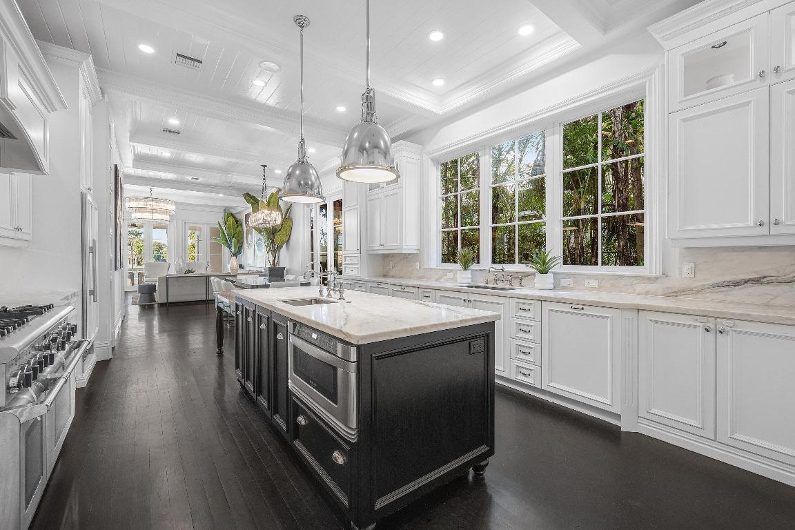 485 NE Spanish Boca Raton, FL 33432