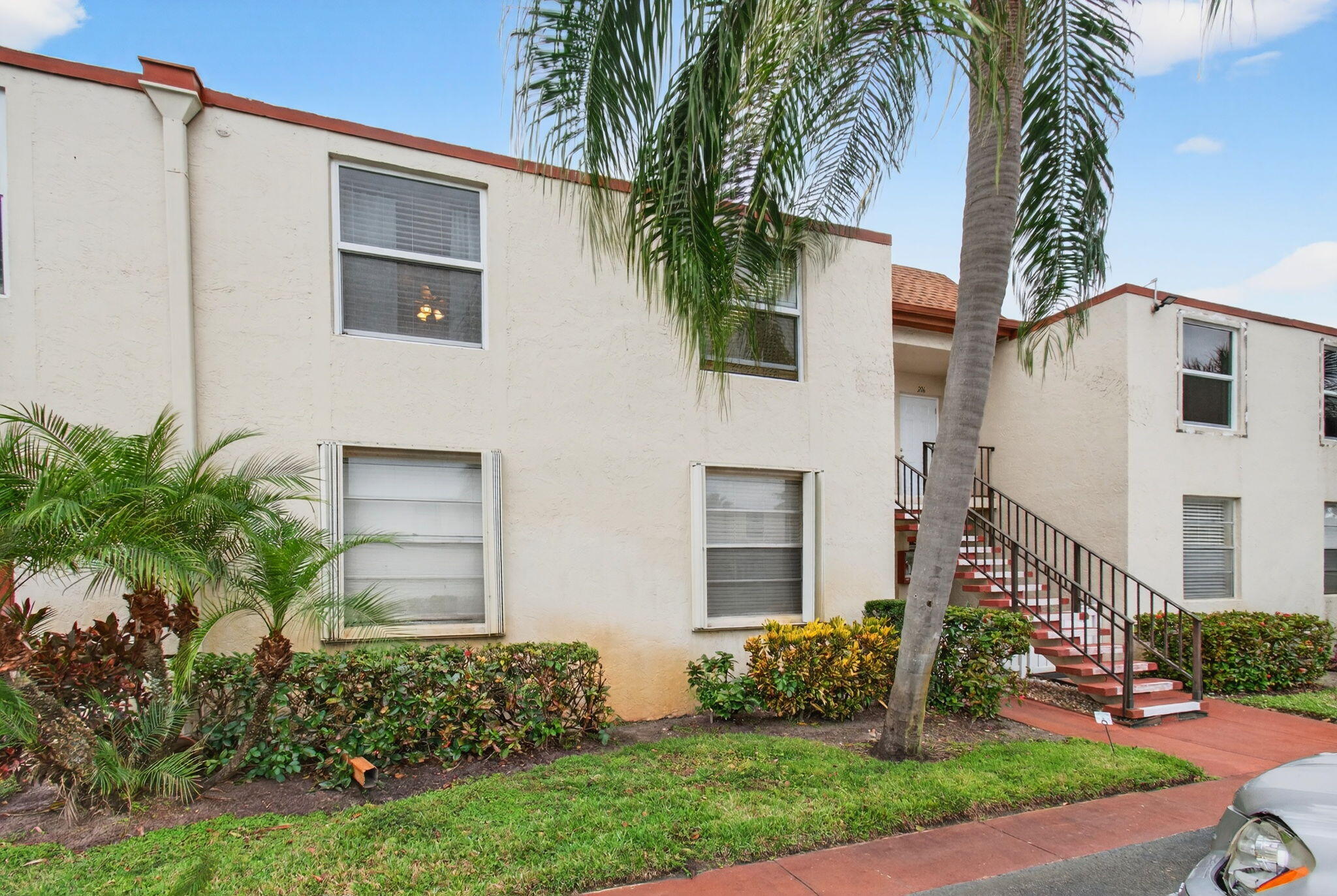 10 Willowbrook #205 Delray Beach, FL 33446