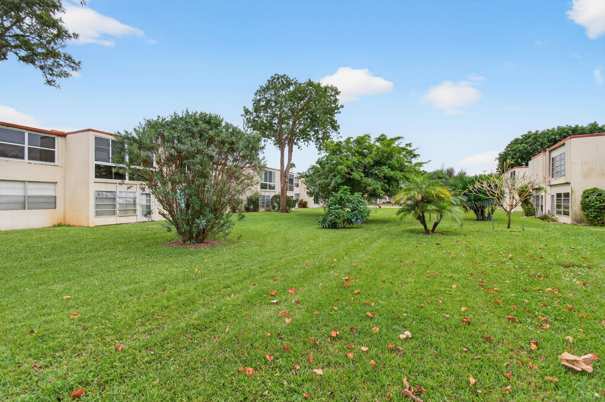 10 Willowbrook #205 Delray Beach, FL 33446