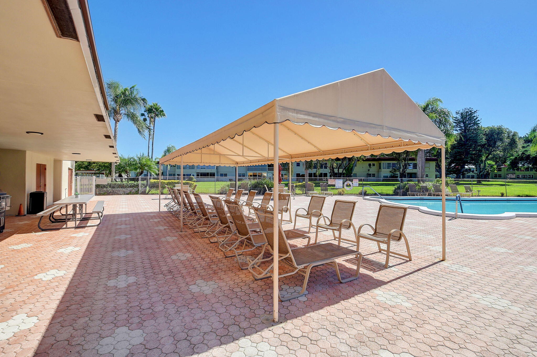 10 Willowbrook #205 Delray Beach, FL 33446