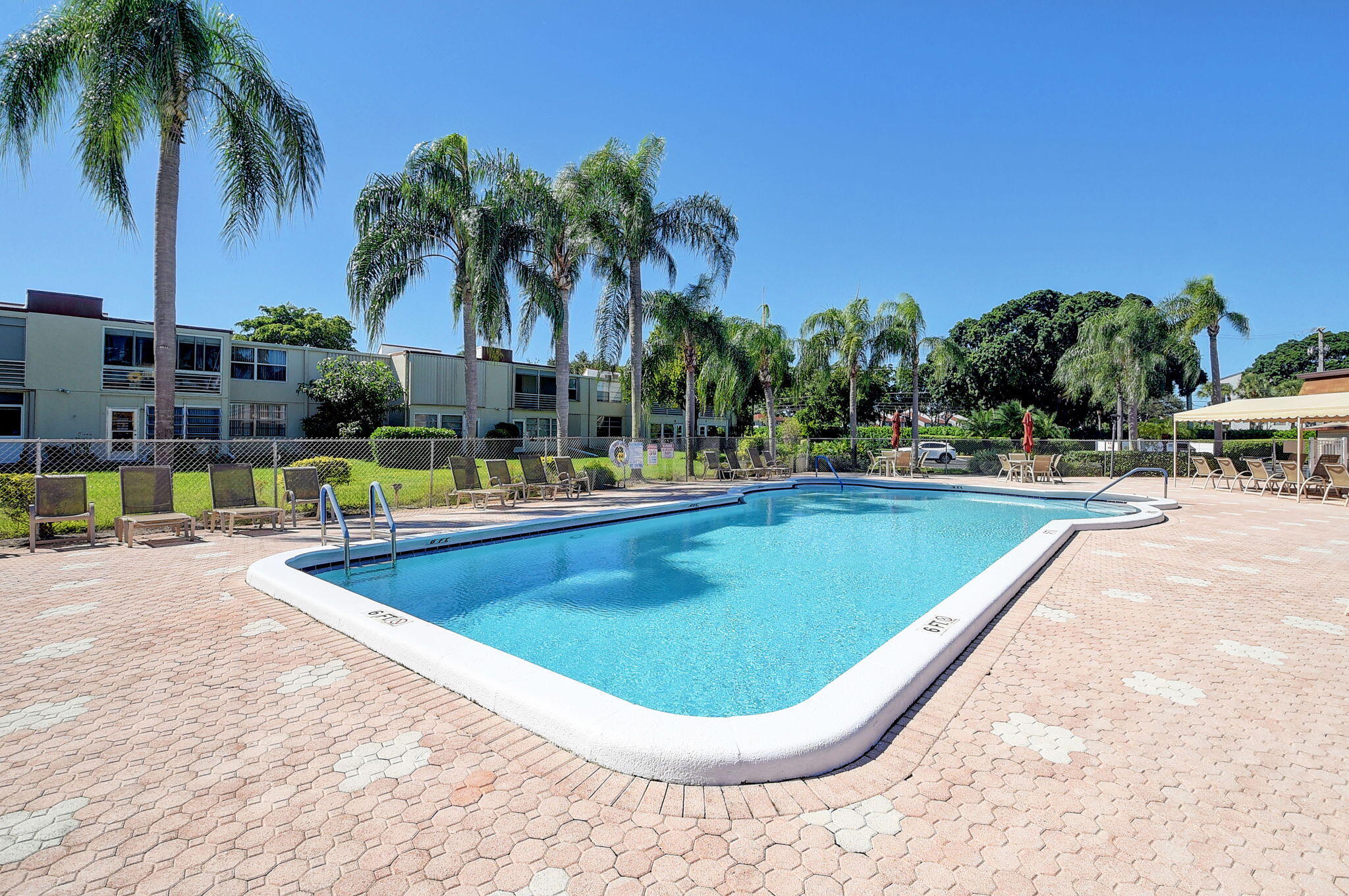 10 Willowbrook #205 Delray Beach, FL 33446