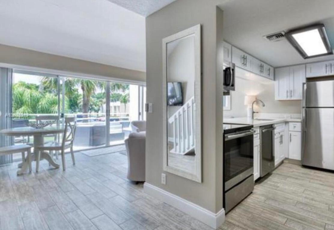 1605 S Us Hwy 1 #M2-202