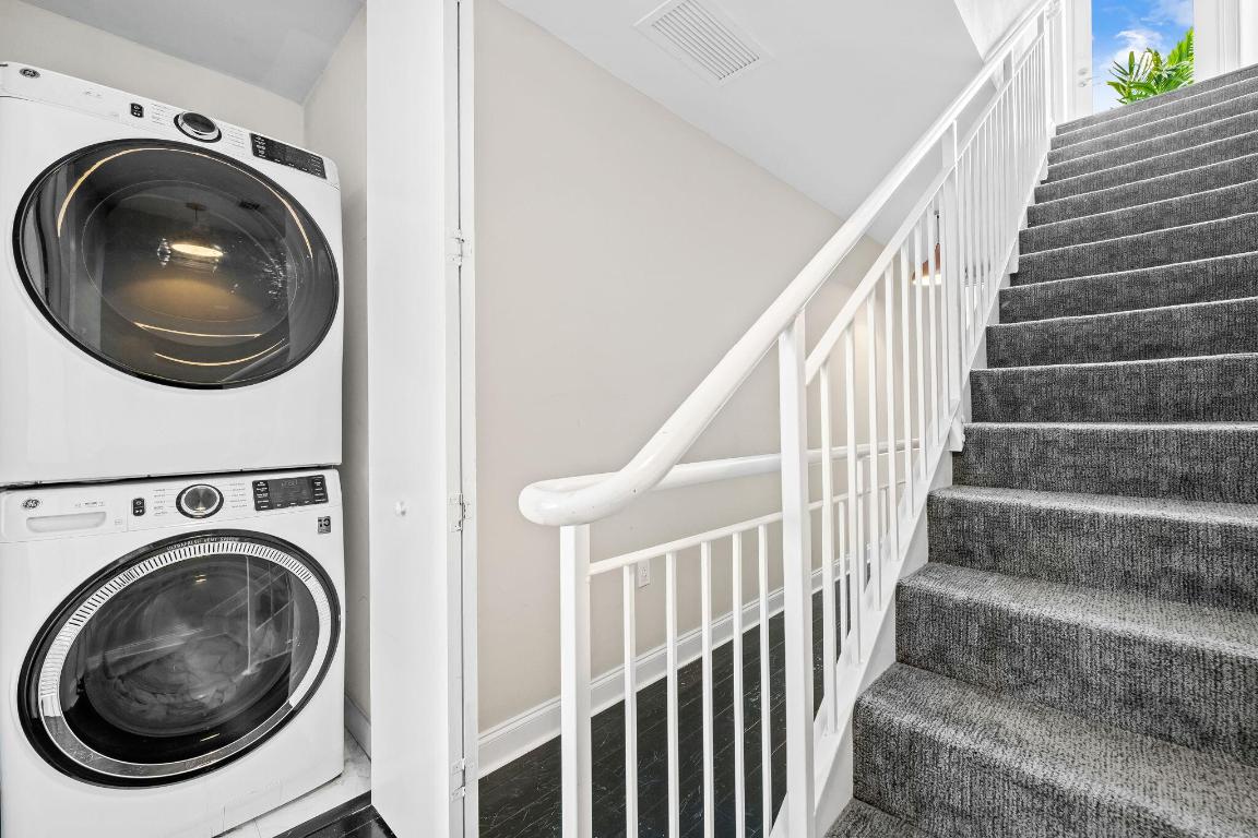 830 NE 19th Fort Lauderdale, FL 33304