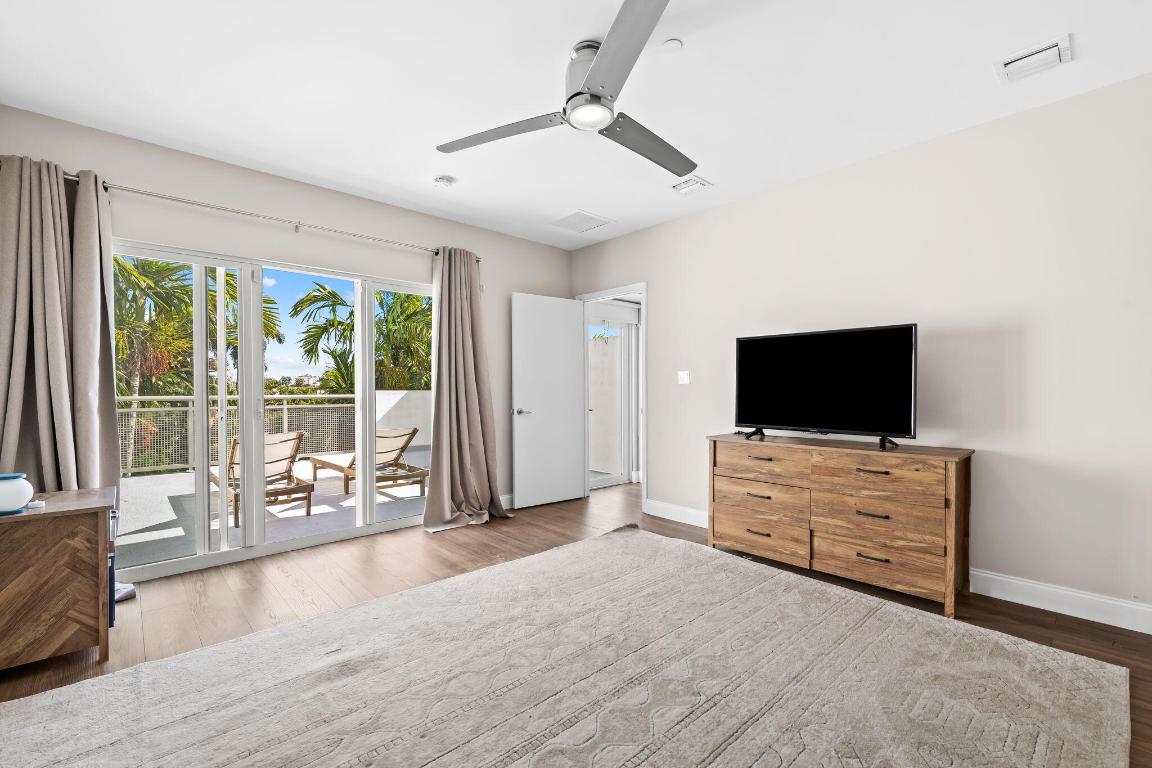 830 NE 19th Fort Lauderdale, FL 33304