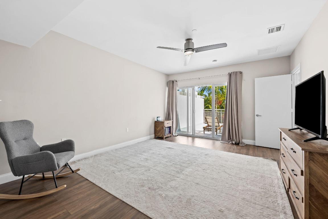 830 NE 19th Fort Lauderdale, FL 33304