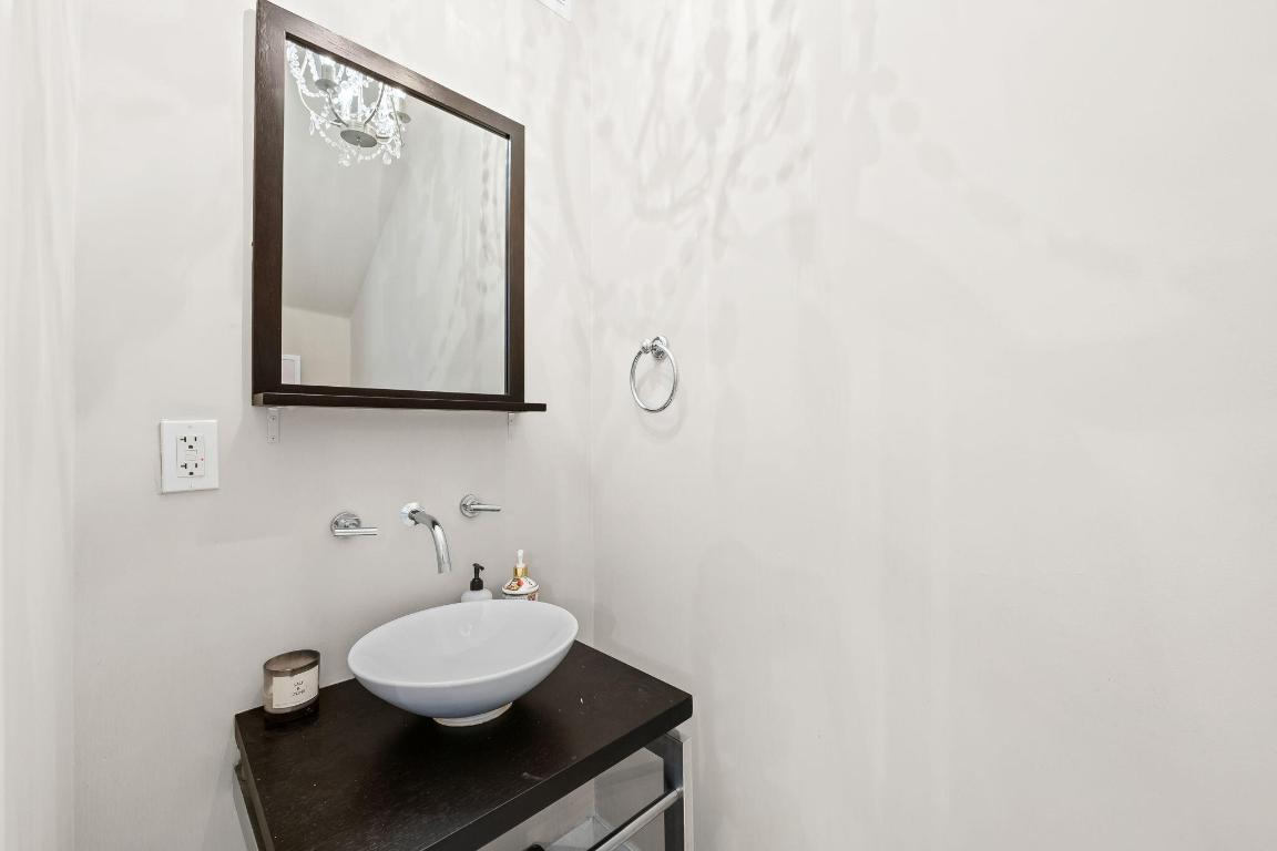 830 NE 19th Fort Lauderdale, FL 33304