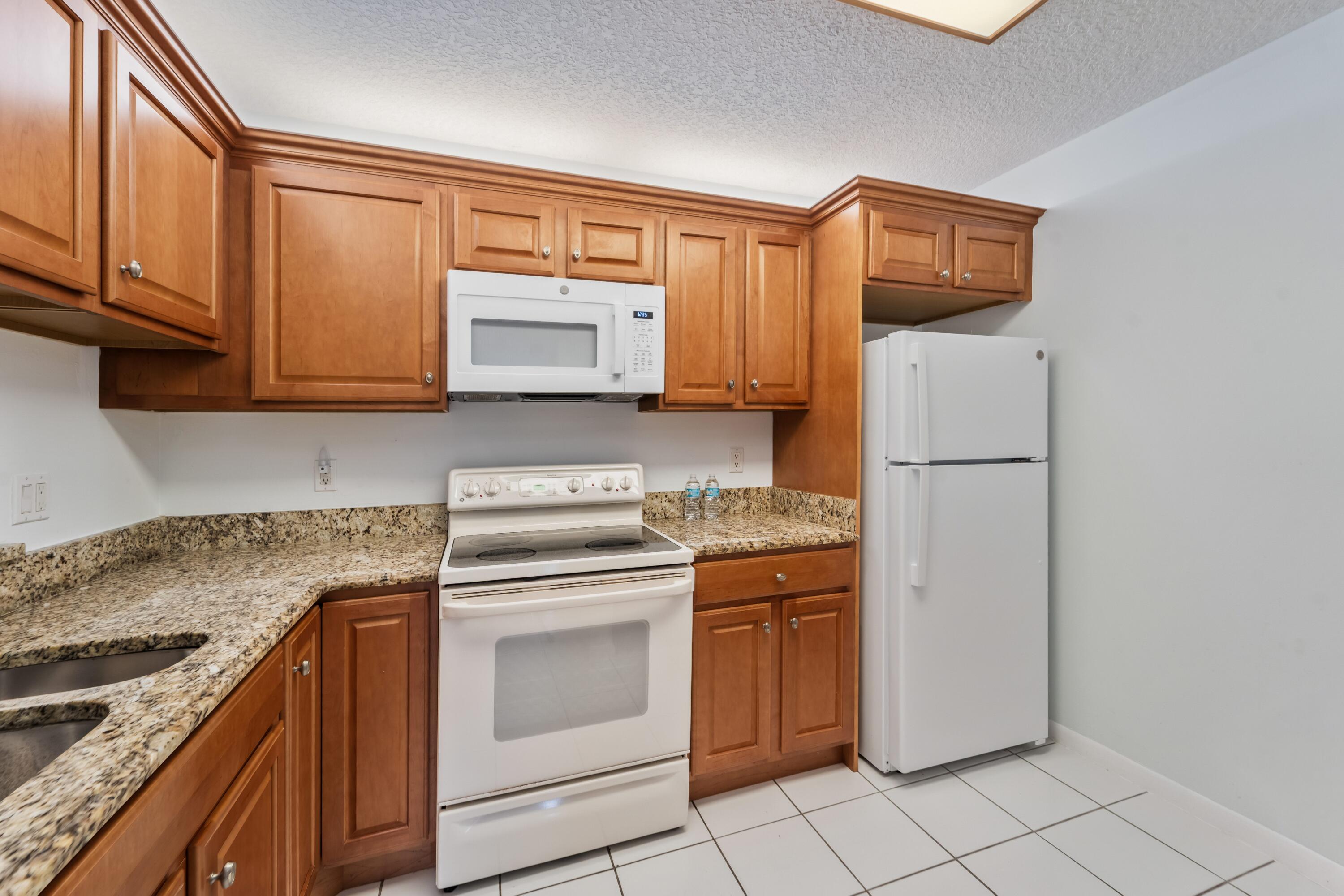 6341 Chasewood #D Jupiter, FL 33458