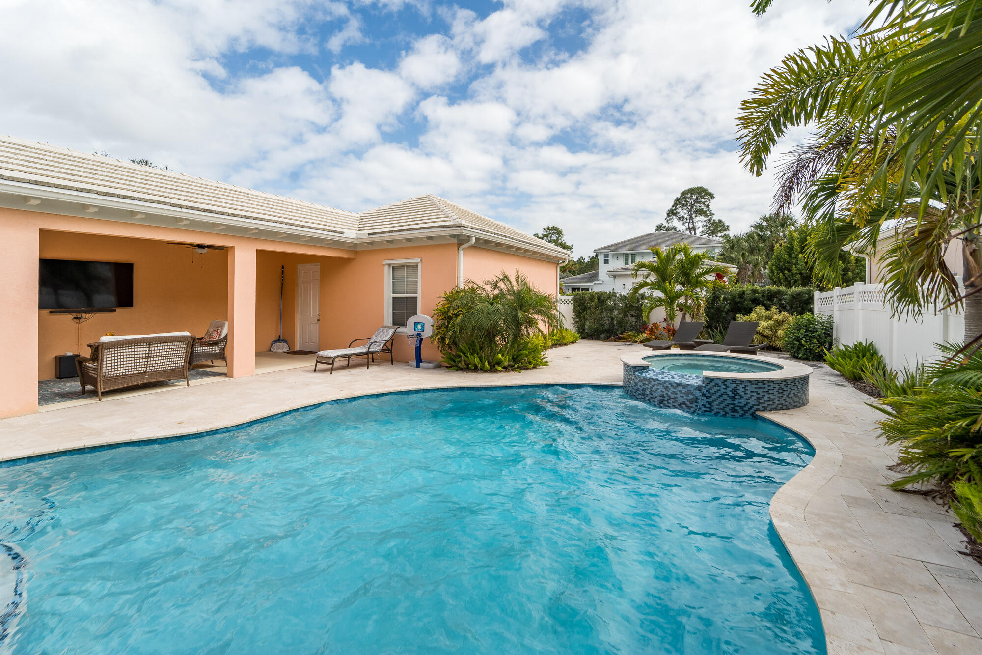 2625 E Community Jupiter, FL 33458