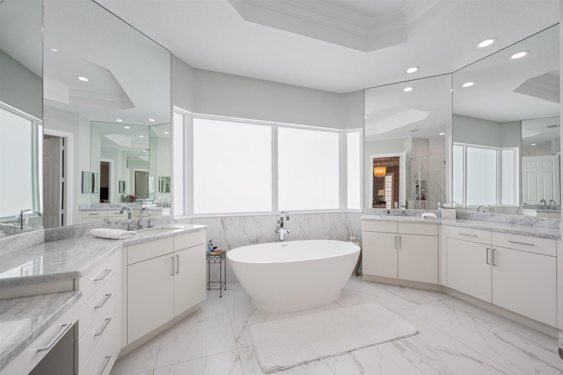 12295 Equine Wellington, FL 33414