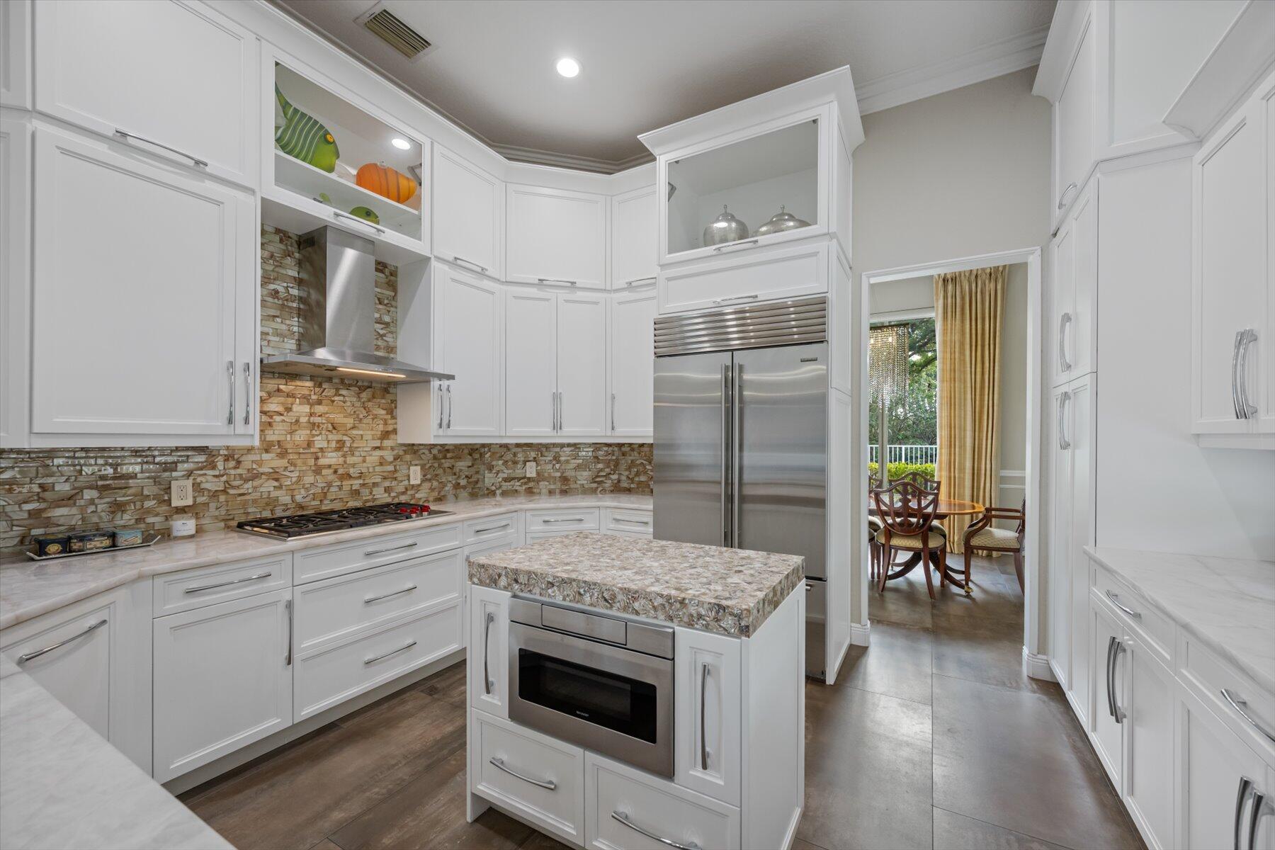 12295 Equine Wellington, FL 33414