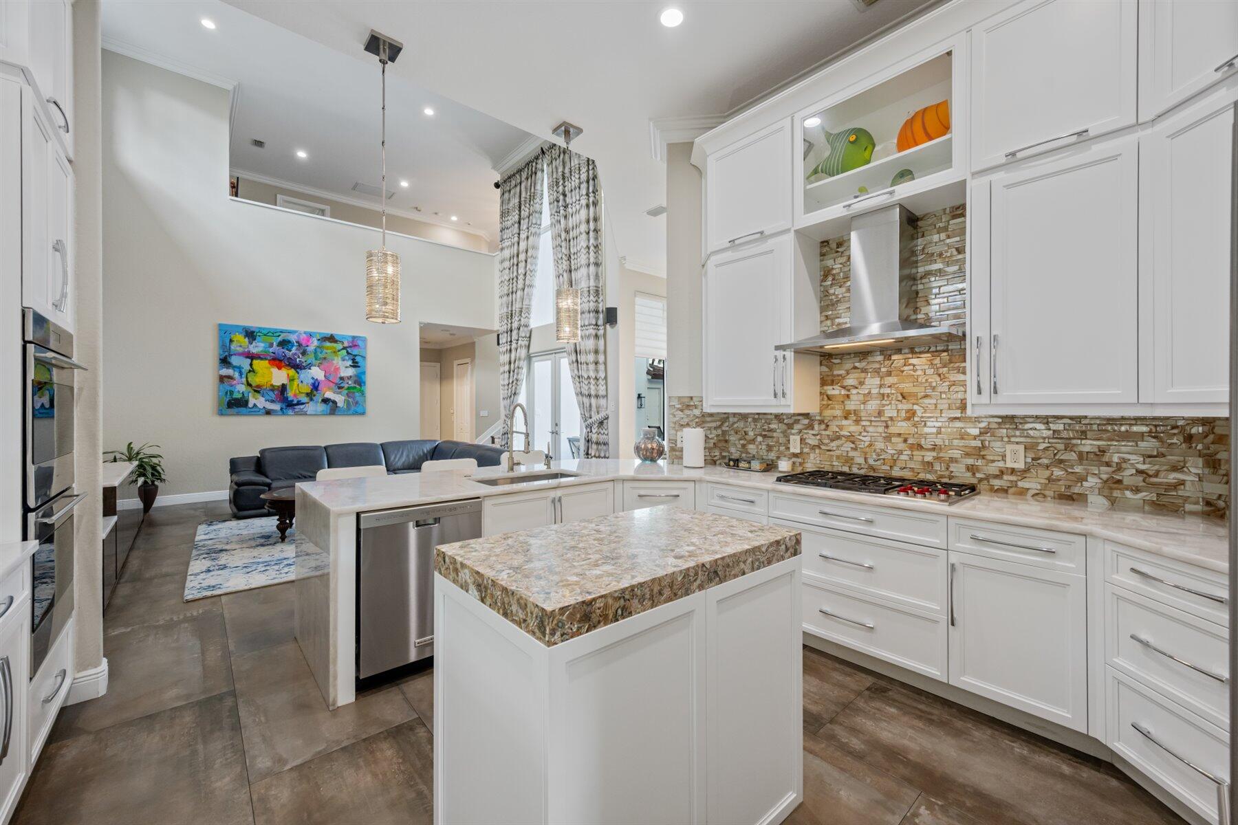 12295 Equine Wellington, FL 33414