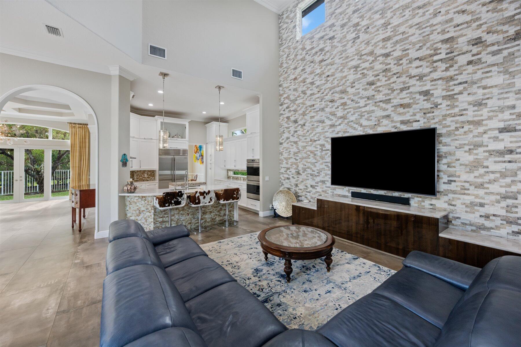 12295 Equine Wellington, FL 33414