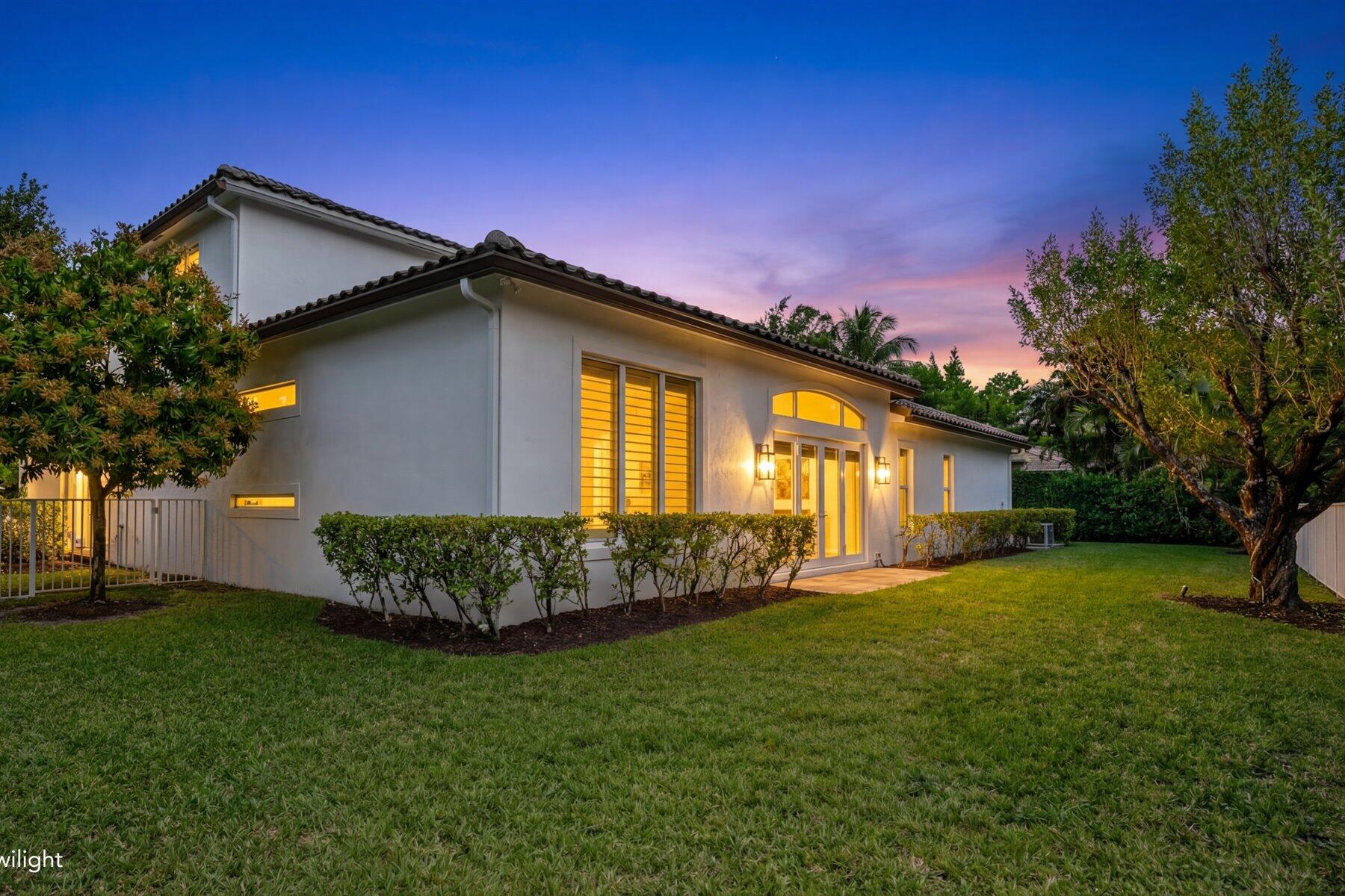 12295 Equine Wellington, FL 33414