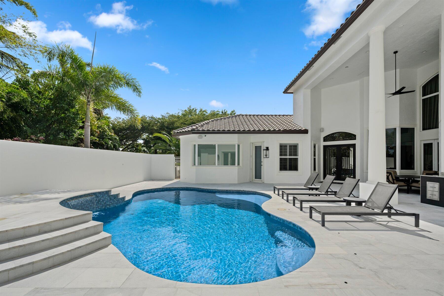 12295 Equine Wellington, FL 33414