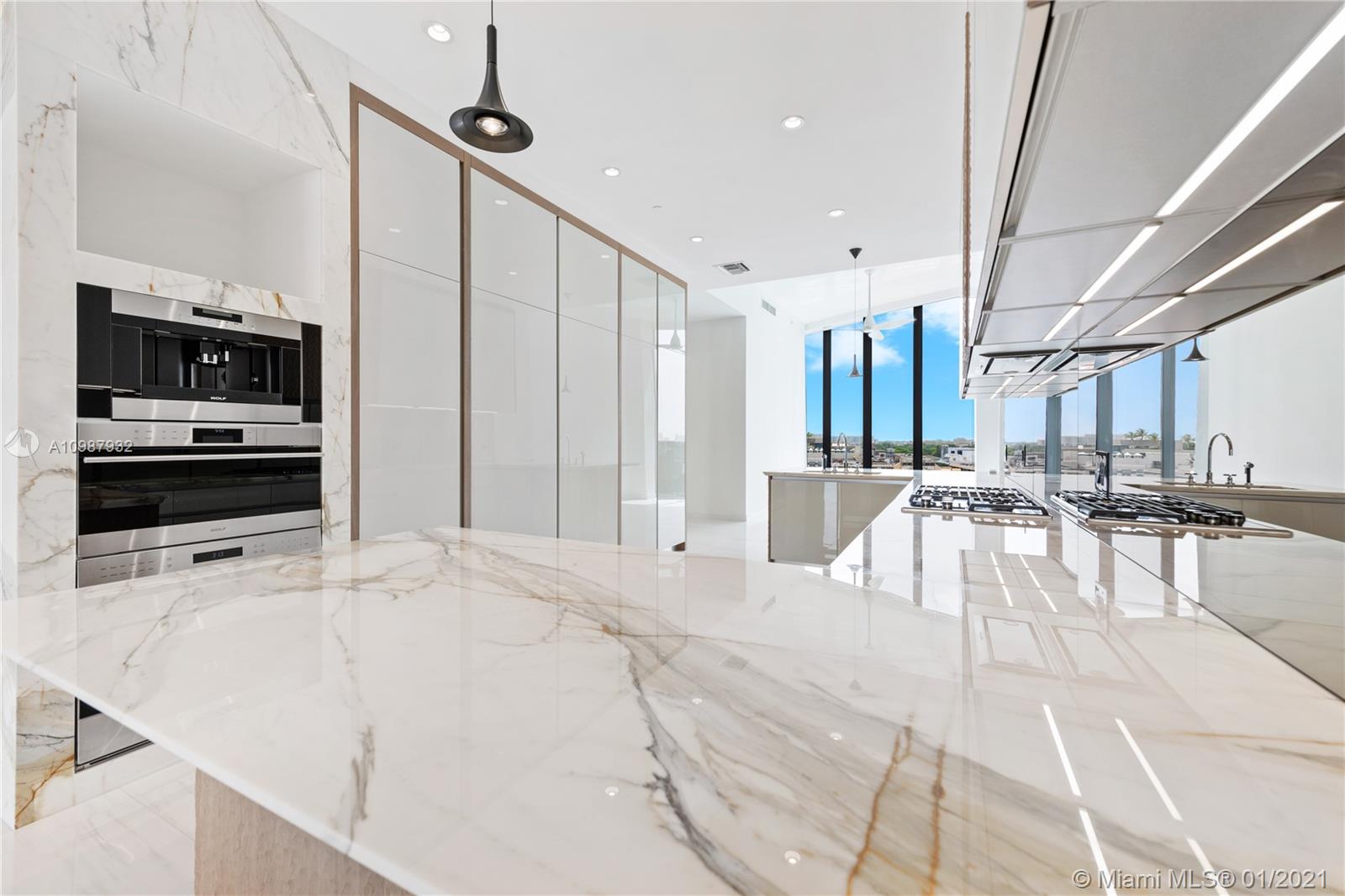 2811 S Bayshore #9B Coconut Grove, FL 33133