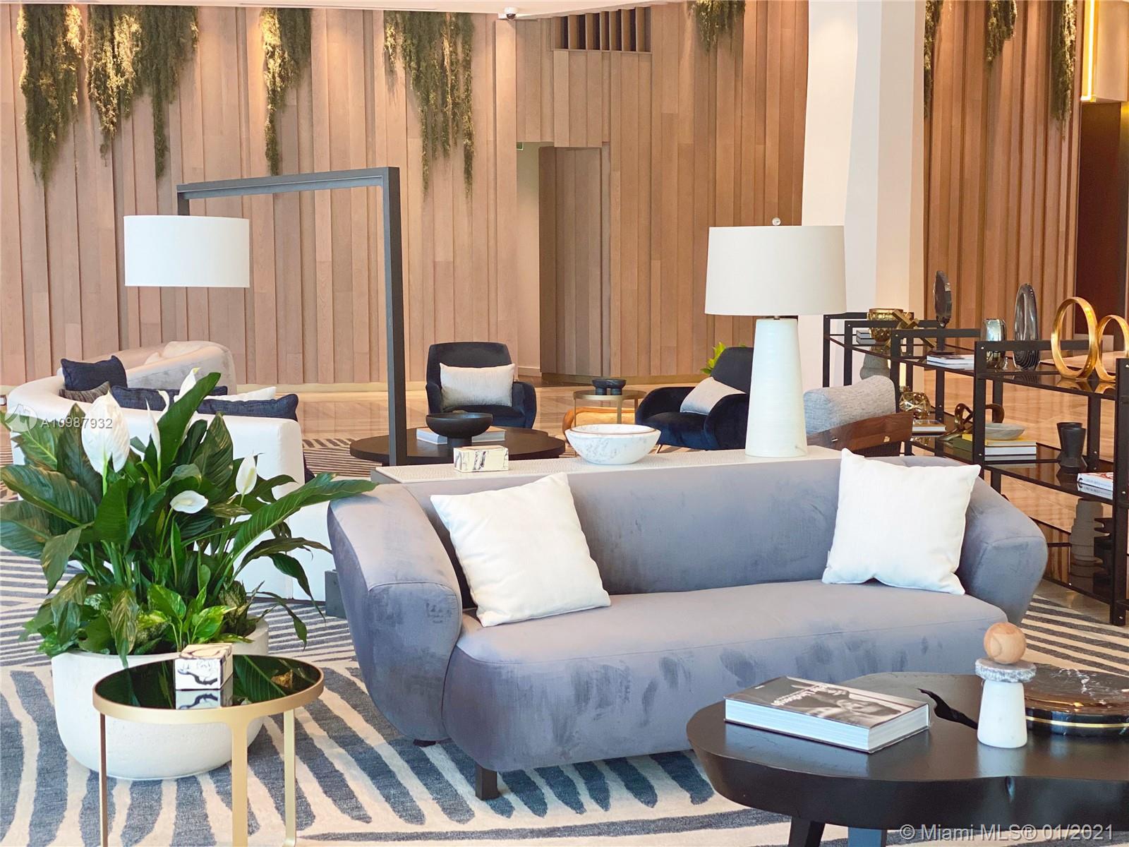 2811 S Bayshore #9B Coconut Grove, FL 33133