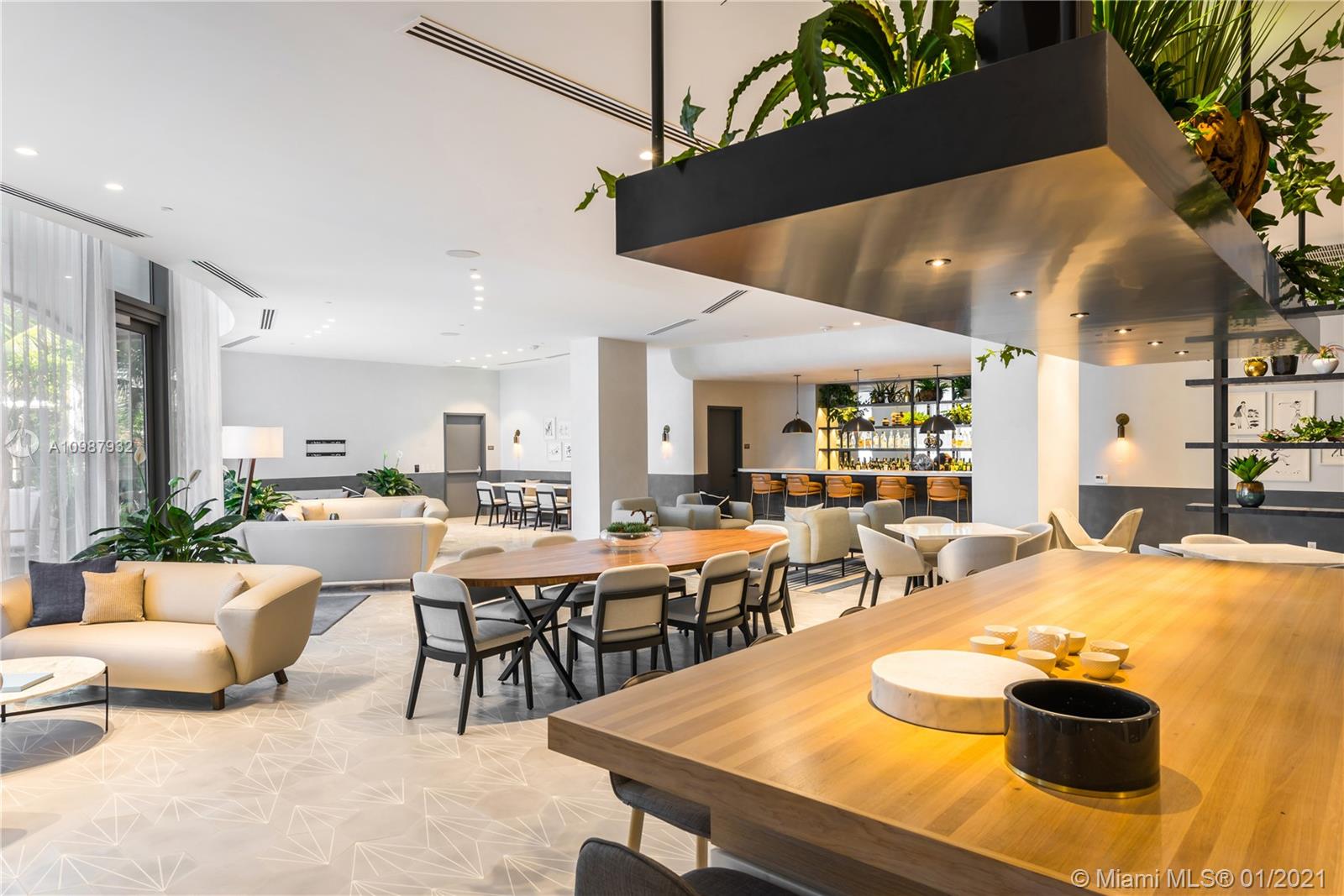 2811 S Bayshore #9B Coconut Grove, FL 33133