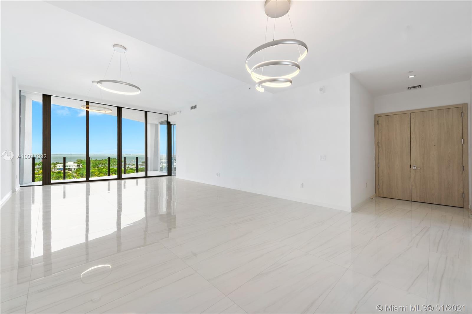 2811 S Bayshore #9B Coconut Grove, FL 33133