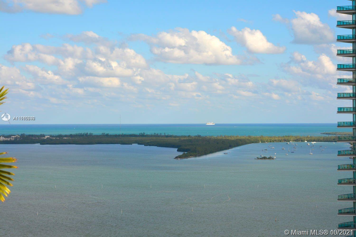 1200 Brickell Bay Dr #3817, Miami, FL 33131